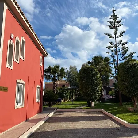 Elizabeth Villa *