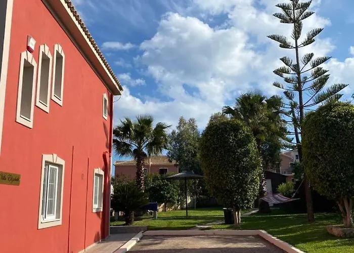 Elizabeth Villa *