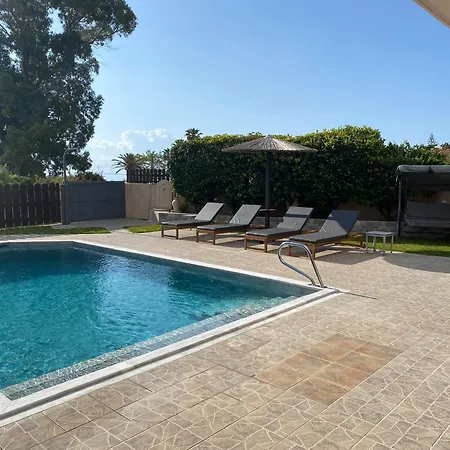 Elizabeth * Skala (Kefalonia)